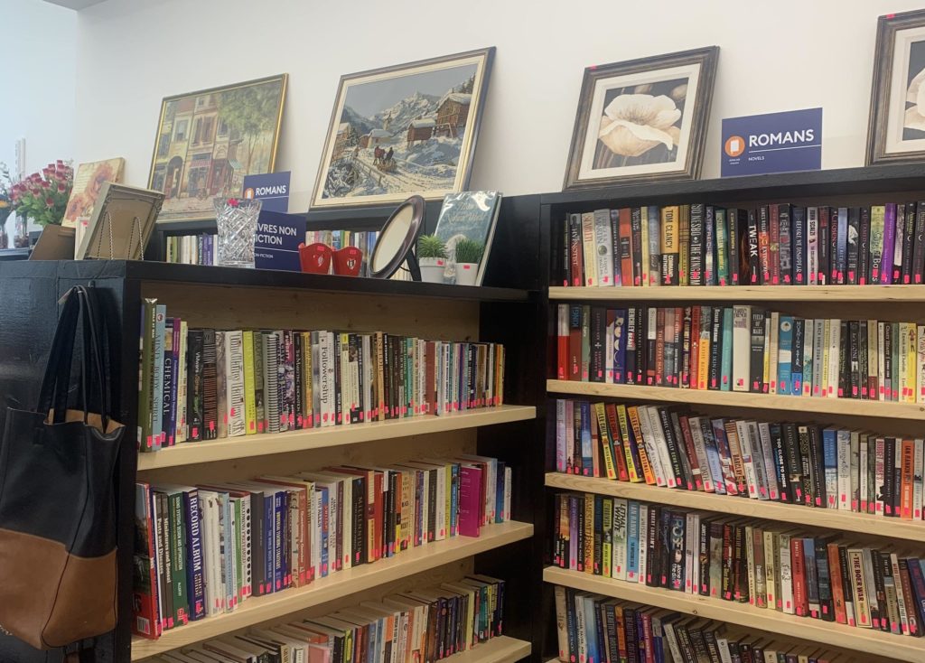 Intérieur de la Librairie Saint-Denis