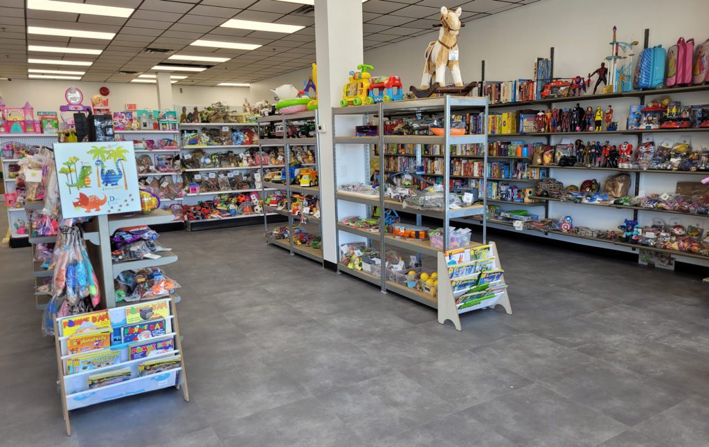 New toy valorization boutique and donation centre in Brossard