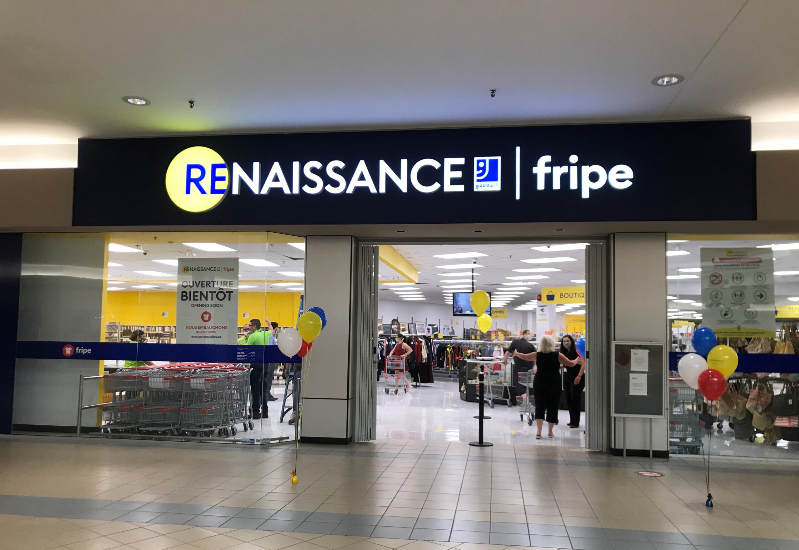 Friperie Renaissance à DollarddesOrmeaux Vêtements, Jouets, etc.